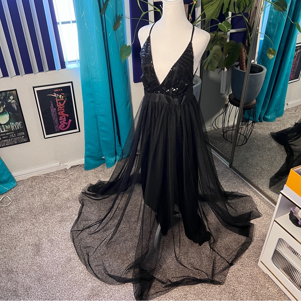 Fashion Nova Black Sequin and Tulle Prom Dress